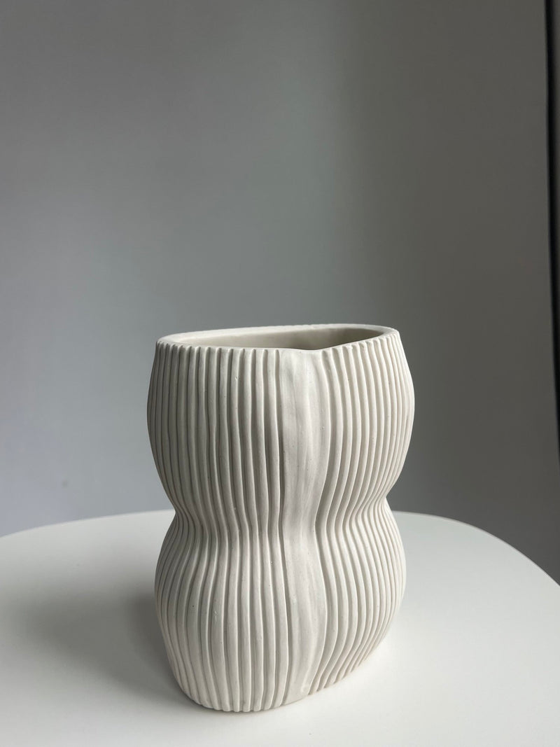 Oval Curvy Vase