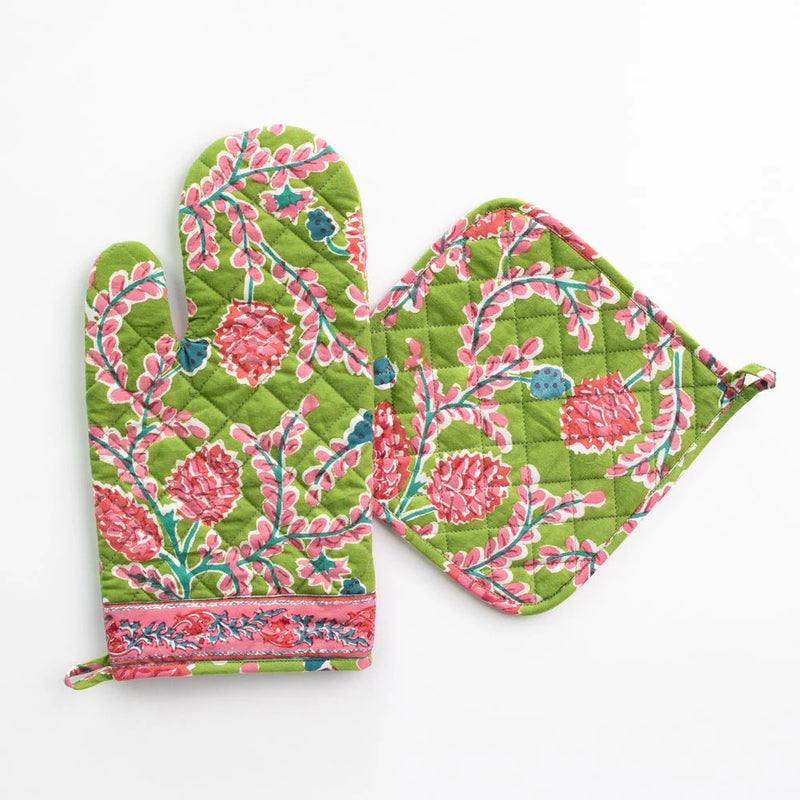Palm Beach Pinecone Oven Mitt Set