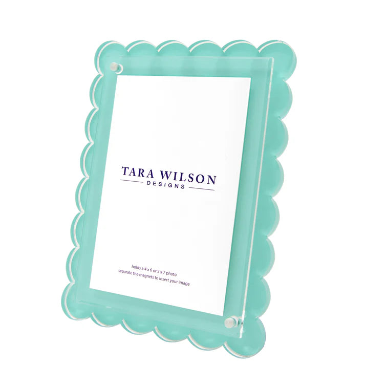 Scallop Frame