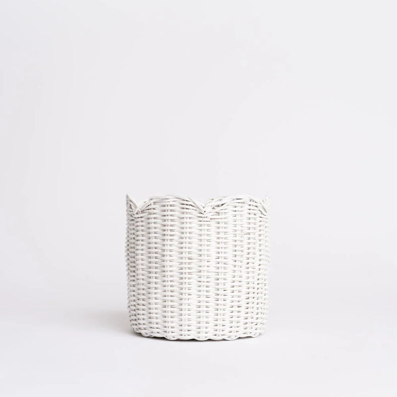 White Wicker Scalloped Nesting Containers