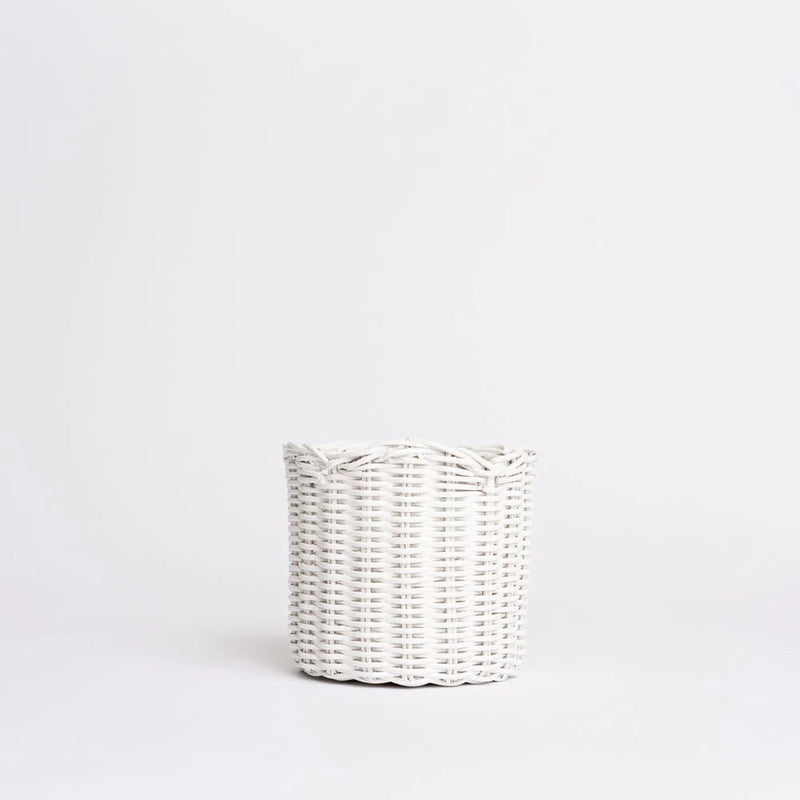 White Wicker Scalloped Nesting Containers