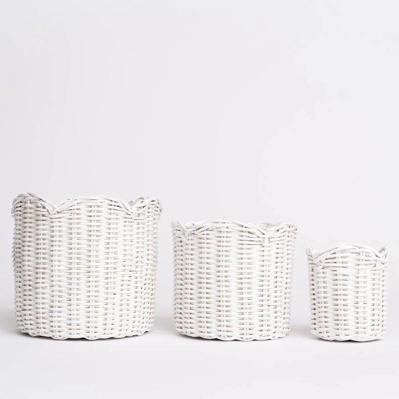 White Wicker Scalloped Nesting Containers