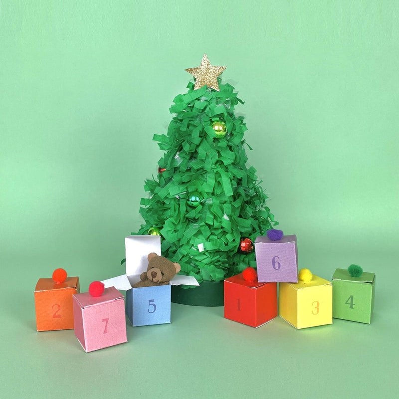 Christmas Week Tree Piñata 8"